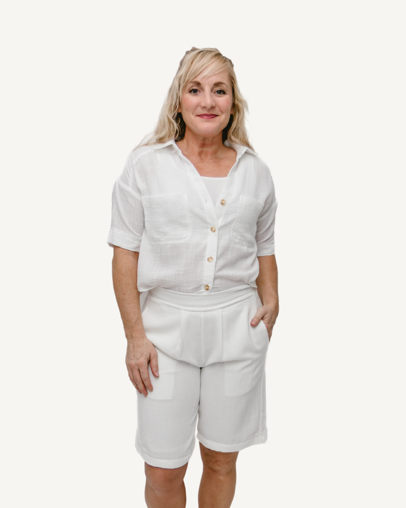 Comfortable and breathable linen shorts, ideal for warm weather outings.