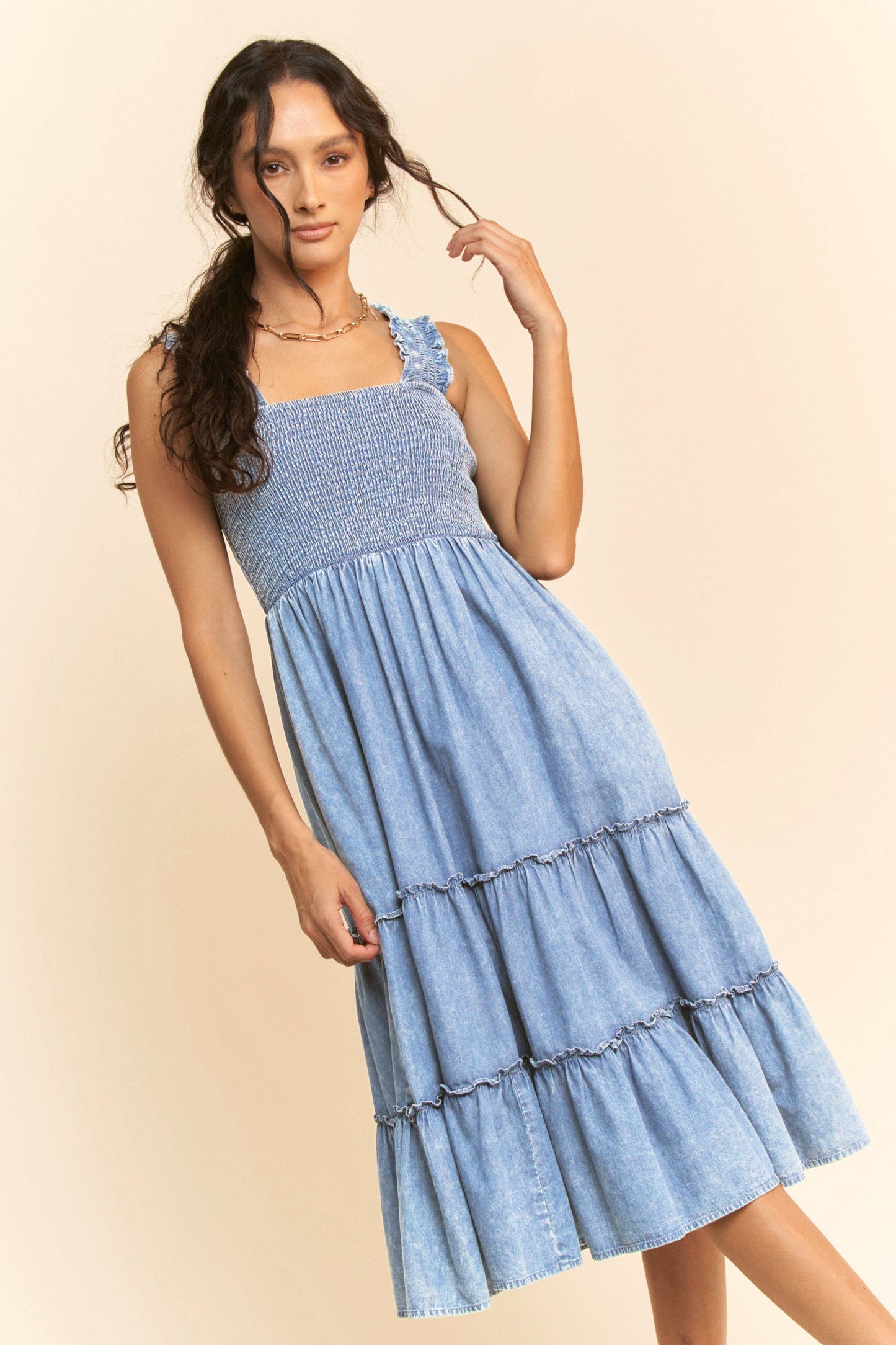 WASHED DENIM SMOCKING STRAPS MIDI DRESS