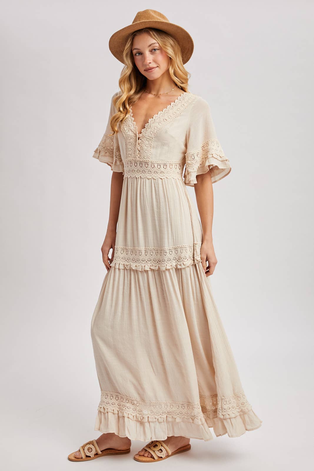 V-NECK LACE TRIM MAXI DRESS