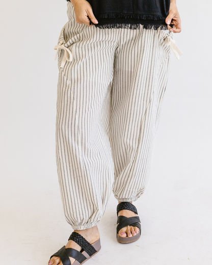 Bow Detail Stripe Textured Woven Pants