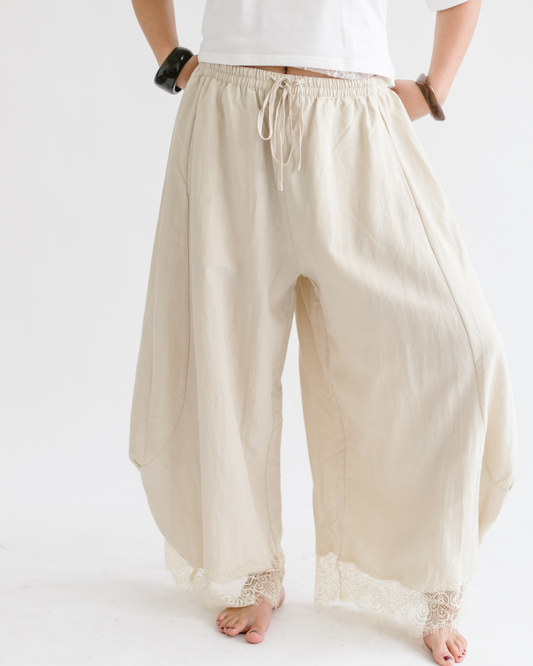 BALLOON LEG PANTS WITH LACE TRIM