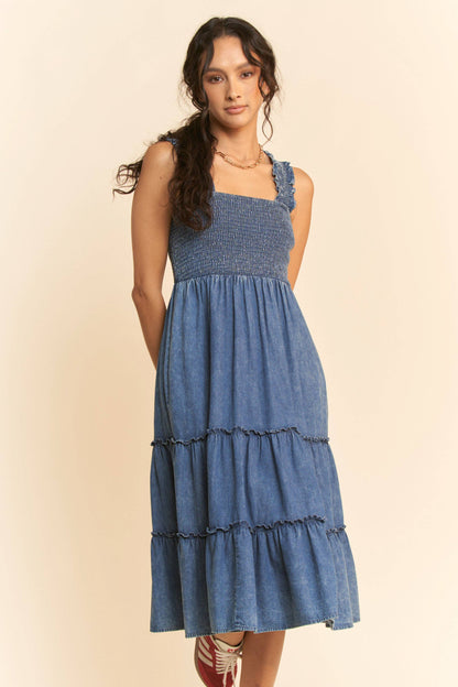 WASHED DENIM SMOCKING STRAPS MIDI DRESS