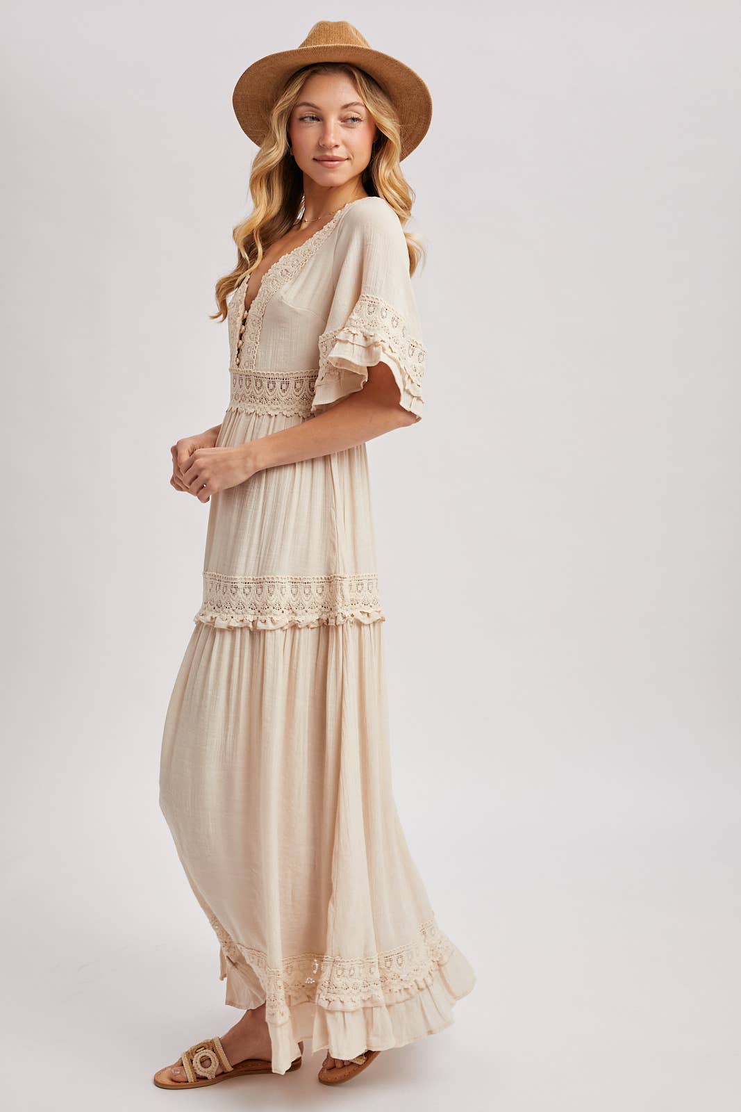 V-NECK LACE TRIM MAXI DRESS