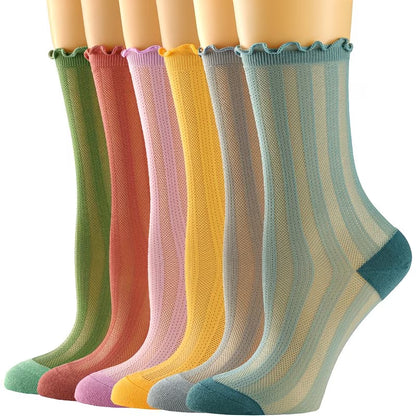 Delicate Ruffle Trim Socks